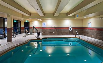 1. 홀리데이 인 익..