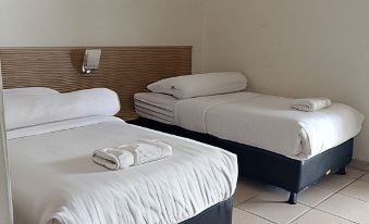 1. Hotel Ag..