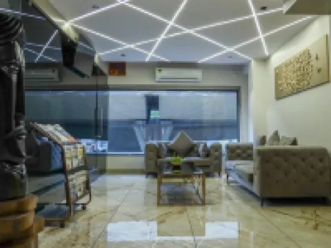 Hotel Avalon Hotéis em Surat