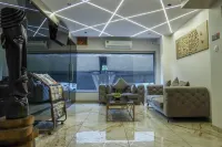Hotel Avalon