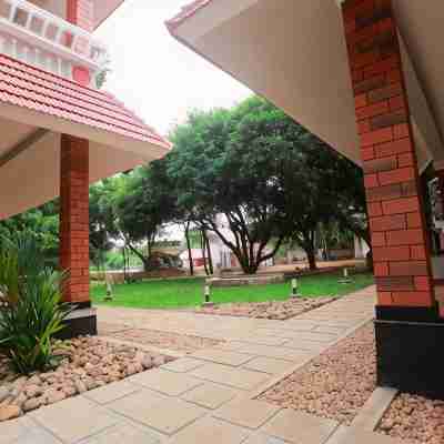 Srishty Garden Resorts Hotel Exterior