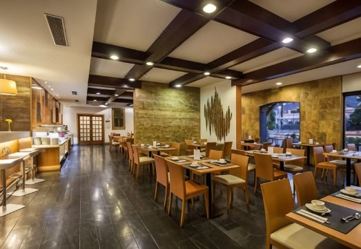 2. 베스트 웨스턴 ..