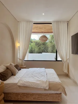 Villa Molly - Bogor Private Luxurious Staycation Hotel dekat Masjid Pusdik Reskrim