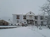 LakeSide Hotel & Spa Hotel a Nohurqishlaq