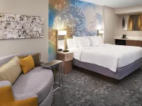 Courtyard Cincinnati Covington Hotels near Skystar Wheel