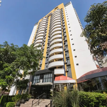 Slaviero São Paulo Ibirapuera Отели рядом с достопримечательностью «Бизнес-центр Infinity Tower»