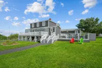 Edge of the Avalon Inn Hotels in Trepassey