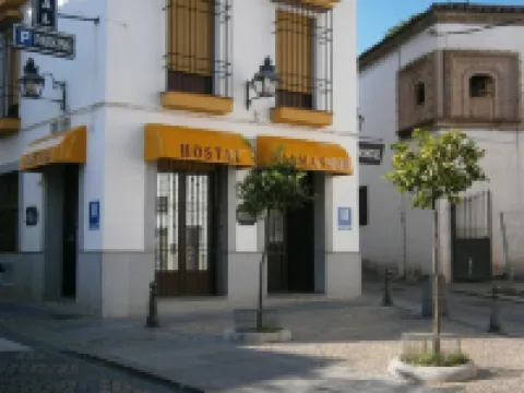 Hostal Almanzor Hoteles cerca de Puente Romano de Córdoba