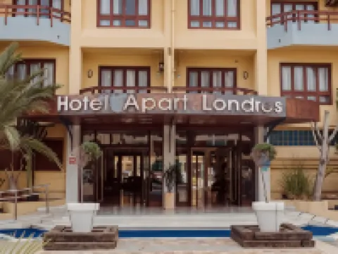 Hotel Apartamentos Londres la Manga Hotels near La Manga