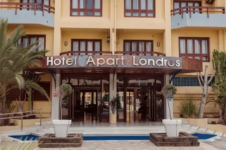 Hotel Apartamentos Londres la Manga Отели в г. Cabo de Palos