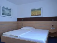Hotel Habana Hotels in Aalen