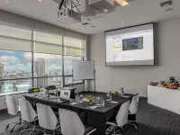 DoubleTree by Hilton Guayaquil Hotels near Simon Bolivar