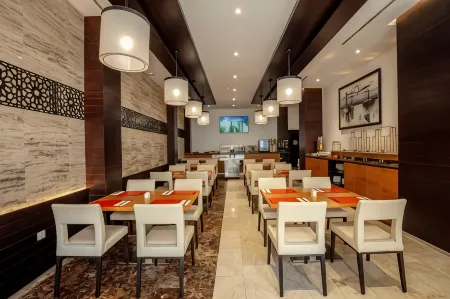 Hotel Best Night 2 Отели рядом с достопримечательностью «Terminal 4S of Houari Boumediene Airport»