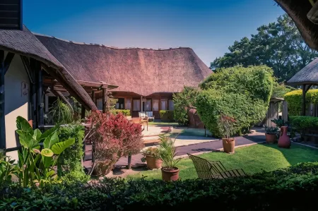 Elephants Footprint Lodge