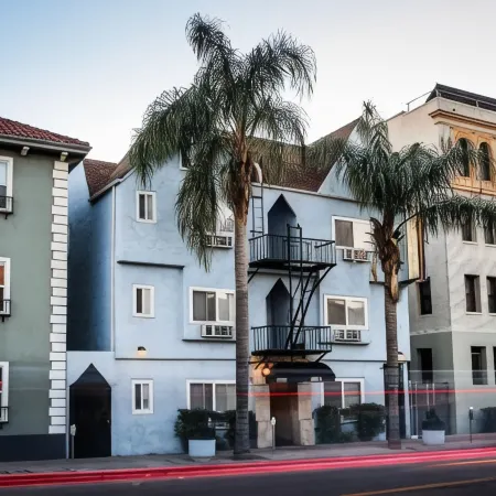 The Hotel Hollywood Отели рядом с достопримечательностью «Киностудия Paramount»