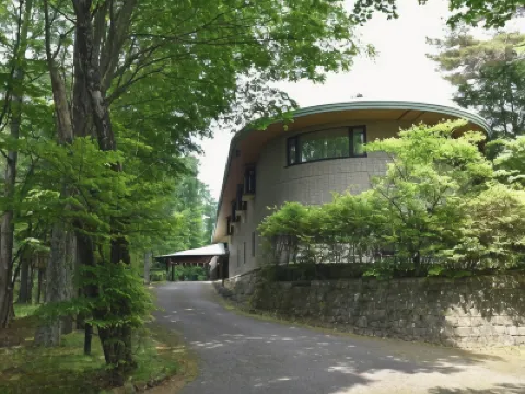 ชมรมศิลปะคารุอิซาวะ โรงแรมใกล้Hori Tatsuo Memorial Museum of Literature