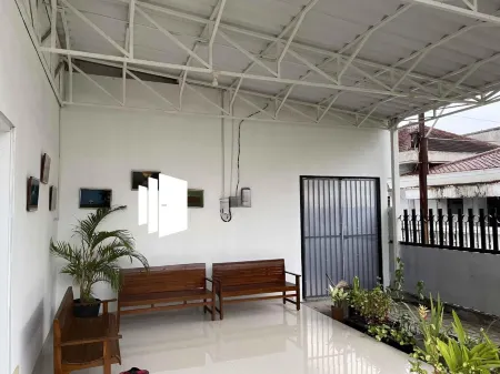 Hotel Pusponjolo Syariah Semarang Mitra RedDoorz