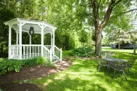 Whispering Winds Motel Hotels in Skaneateles