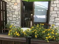 Guesthouse Family Bosnic Hotel a Jezerce