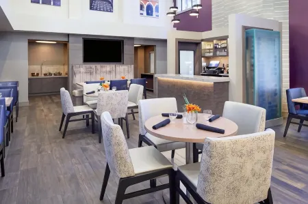 DoubleTree by Hilton Hotel Atlanta-Alpharetta