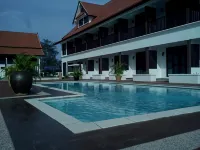 The Manor Beach Resort Besut - Beach