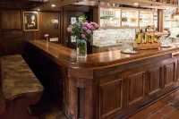 Landgasthof Zum Erdinger Weissbräu Hotel di Raubling