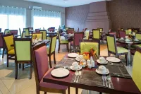 Kadoma Hotel & Conference Centre - breakfast