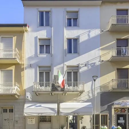 City Hotel