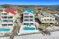 Five on the Beach by Pristine Property Vacation Rentals - Balkon