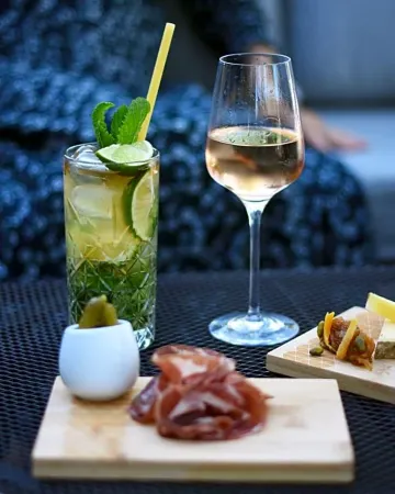 Hôtel le Boeuf Couronné Chartres - Logis Hotels Отели в г. Сент-Арну-Де-Буа