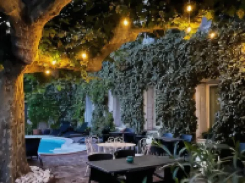 Cit'Hôtel le Louvre Orange Hotels in Orange