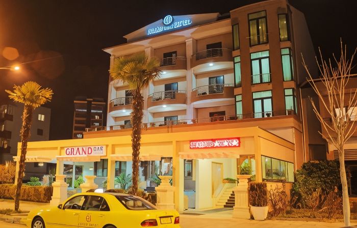 Grand Hotel