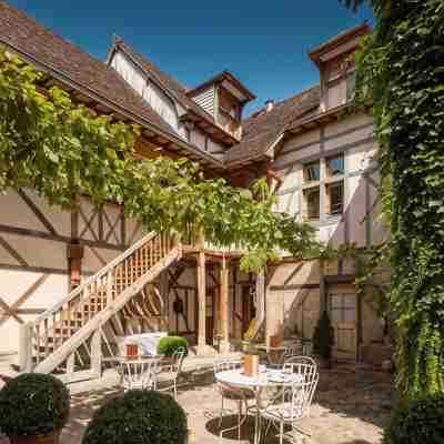 Le Champ des Oiseaux & Spa Hotel Exterior