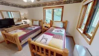 Superior Sanctuary on Lake Superior. Just 6 mi from Lutsen Mountain ski resort!