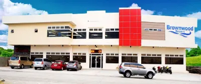 布朗伍德度假村及飯店 TESDA Accredited Competency Assessment Center附近的飯店