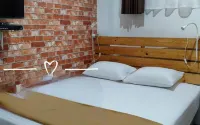 Hello Guest House Bukittinggi