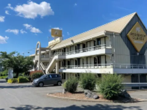 Premiere Classe Montlucon  - ST Victor Hotels in Saint-Victor