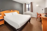 Ibis Chesterfield North - Barlborough Hotels in 