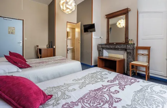 蒙塔爾吉斯中央酒店