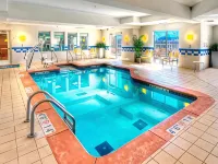 Fairfield by Marriott Inn & Suites Edmond Hotels near Frontier City