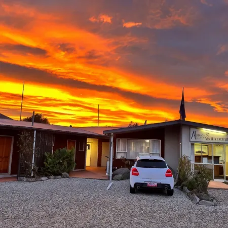 Manuka Crescent Motel