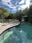Chez Noosa Holiday Apartments - Swimmingpools