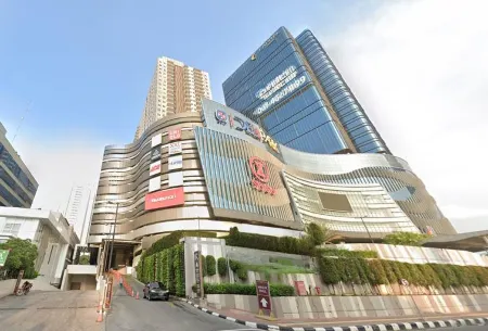 Apartement Podomoro Deli Medan - Liberty Tower E Отели рядом с достопримечательностью «Tjong A Fie Mansion»