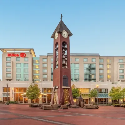 Hilton Vancouver Washington Hotels near The Marshall House: Victorian Jewel of Officers Row