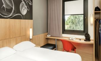 Ibis Montceau-Les-Mines