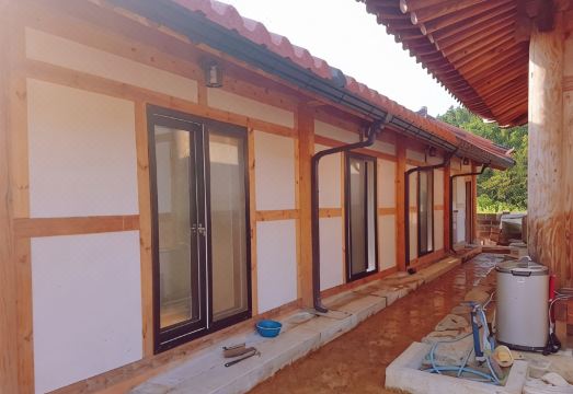 약산 한옥마을 임목수의 한옥펜션 대표 이미지