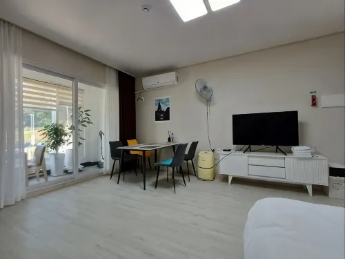 Boryeong (Muchangpo) Daejin Fishing & Pension