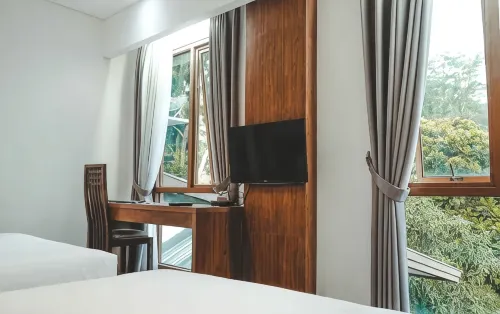 Lotus Art & Garden Hotel