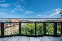 Up Hotel Budapest - Romanttinen