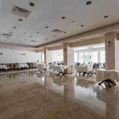 Hotel Condor Dining/Meeting Rooms